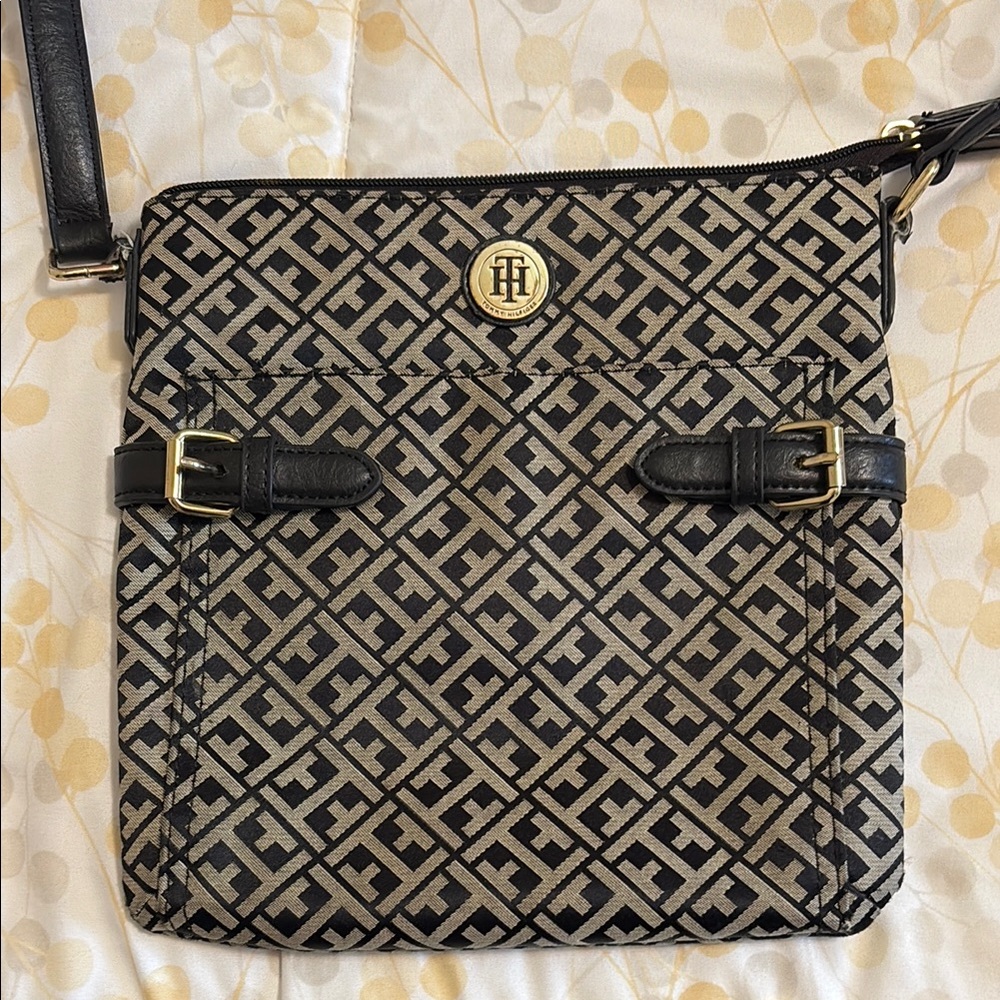 Tommy Hilfiger Black and Gold Women's Bag